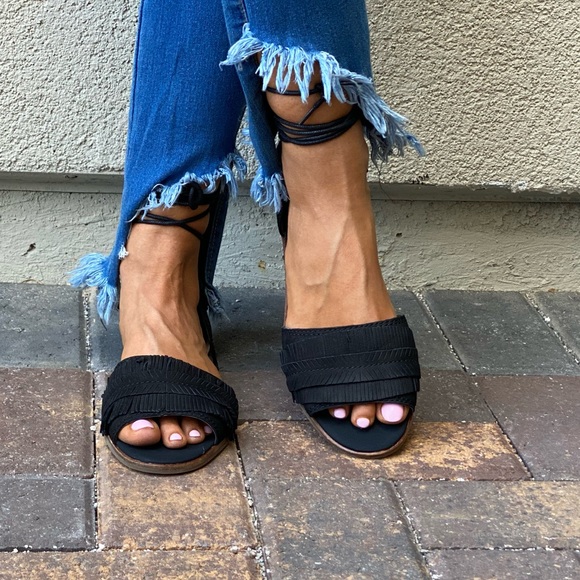 Genuine Leather Ankle Wrap Fringe Peep Toe Sandal - Picture 2 of 8